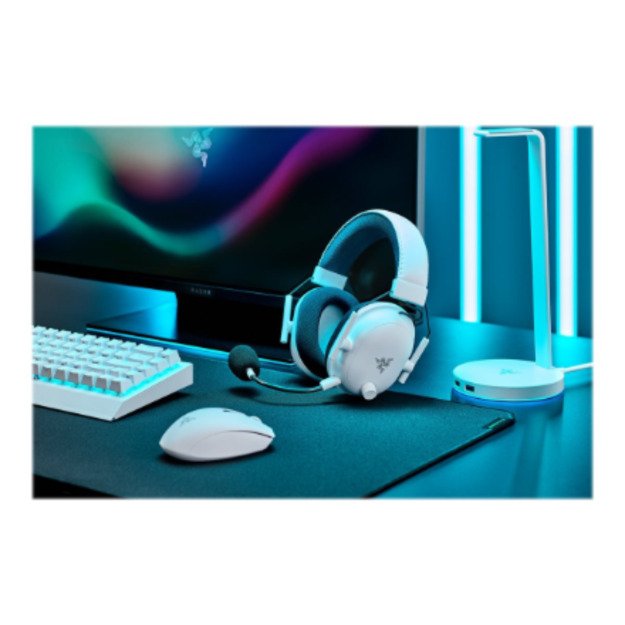 Razer Gaming Headset | BlackShark V2 Pro (Xbox Licensed) | Wireless | Over-Ear | Microphone | Noise canceling | White 3