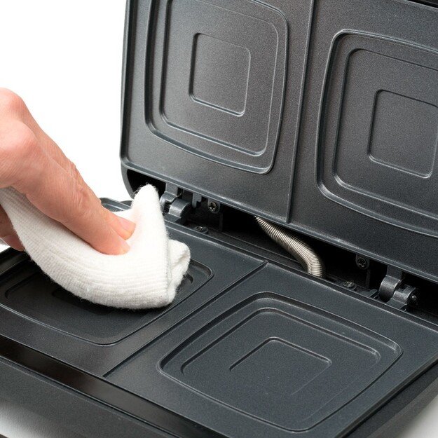 Black+Decker BXSA753E sandwich toaster 2