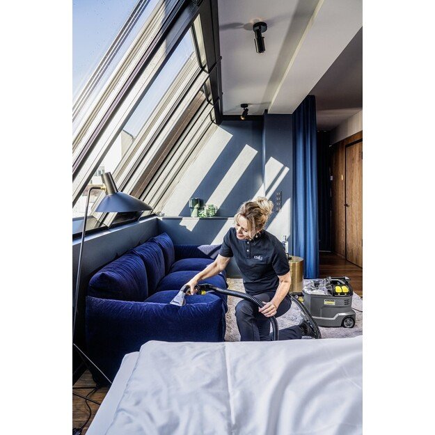 K&auml;rcher Puzzi 8/1 Drum vacuum Wet 1200 W Bagless