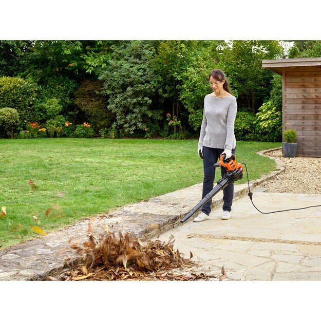 Black & Decker BEBLV301-QS leaf blower 3000 W