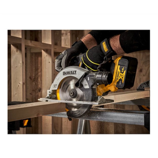 18V XR Brushless 165 mm Circular Saw | DCS565N-XJ | 2400 W 1