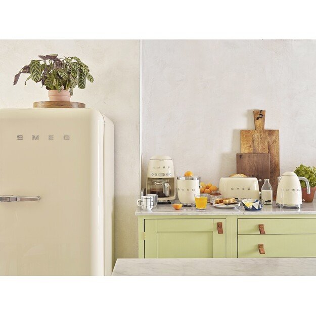 SMEG TSF03CREU 1