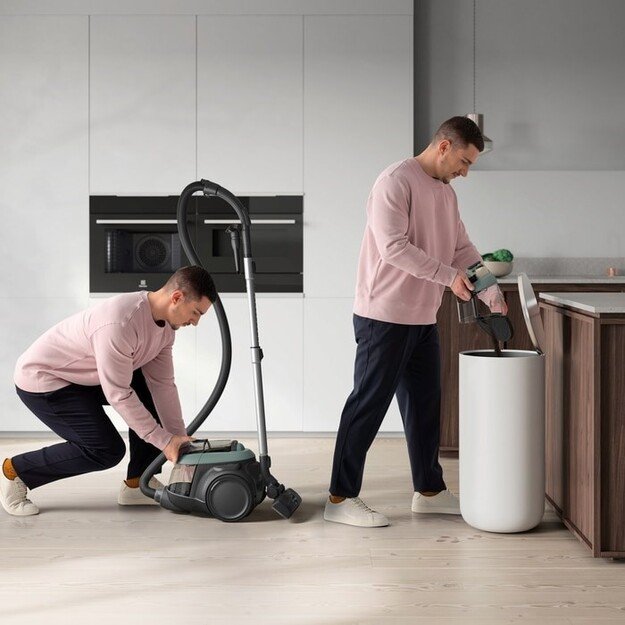 Siurblys ELECTROLUX EL61C2OG