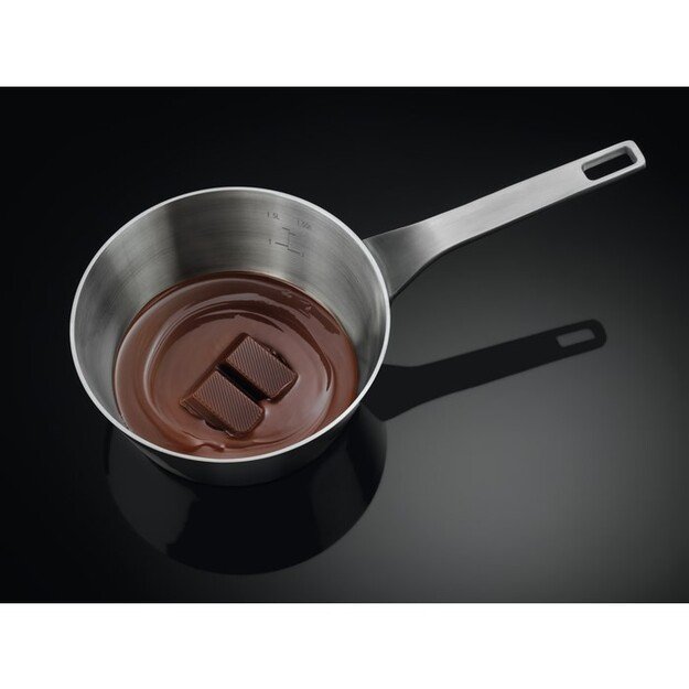 Port Designs 900007-HP power adapter/inverter Indoor 90 W Black 3