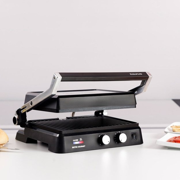Taurus Bistro Gourmet 2600 W 2-in-1 contact grill