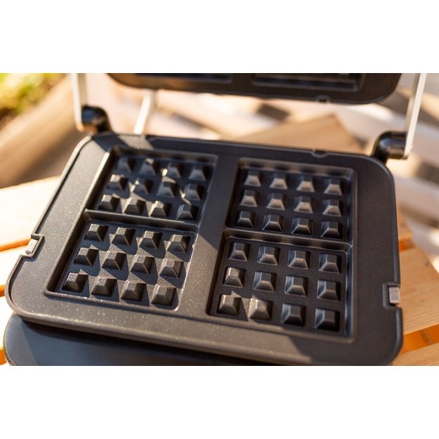 Blaupunkt GRS901 electric grill with waffle plates