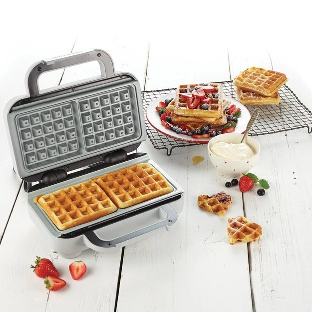 Breville DuraCeramic VST072X Waffle Maker