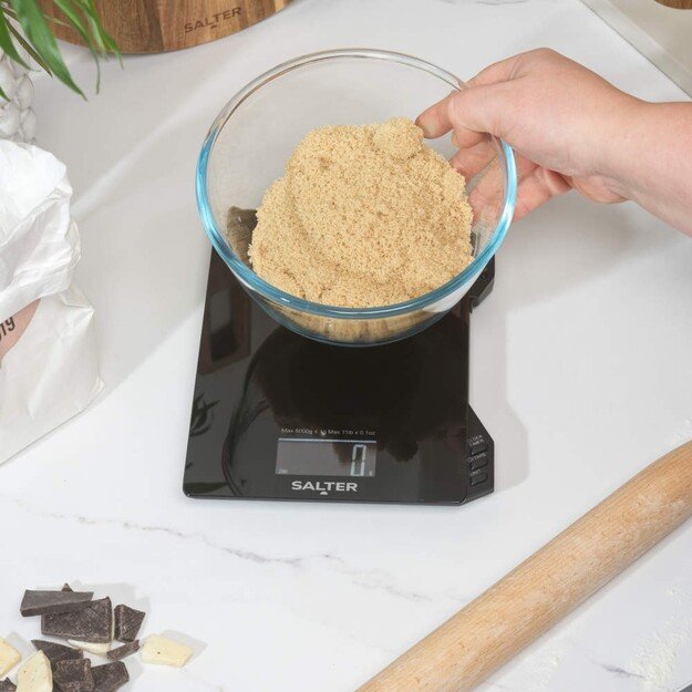 Salter SA00617FEU12 Thermometer & Scale Set 5