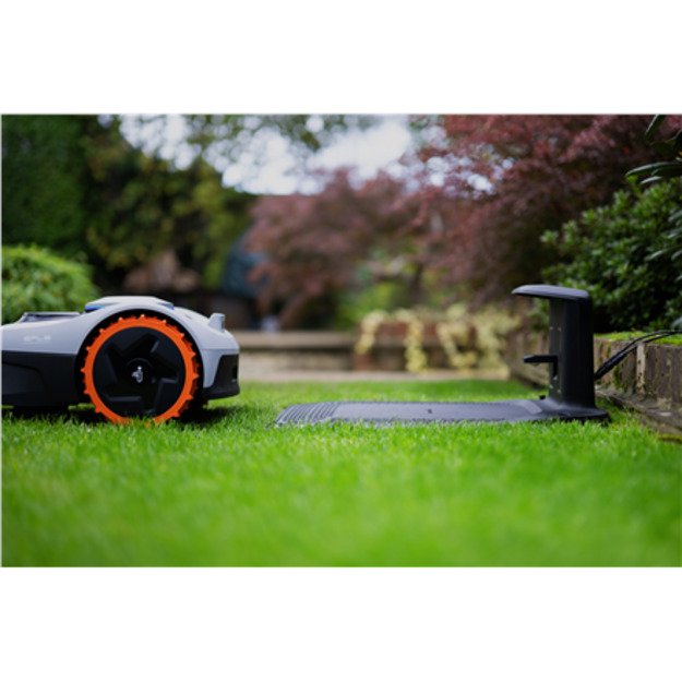 Segway | Navimow Robot Lawn Mower | i105E | Mowing Area 500 m² | Waterproof IPX6 | 58 dB | Charging station 2