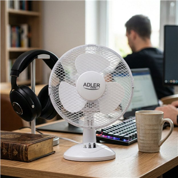 Adler | AD 7302 | Desk Fan | White | Diameter 23 cm | Number of speeds 2 | Oscillation | 22 W