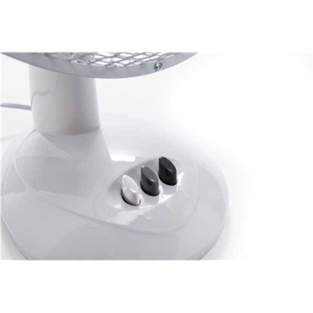 Adler | AD 7302 | Desk Fan | White | Diameter 23 cm | Number of speeds 2 | Oscillation | 22 W