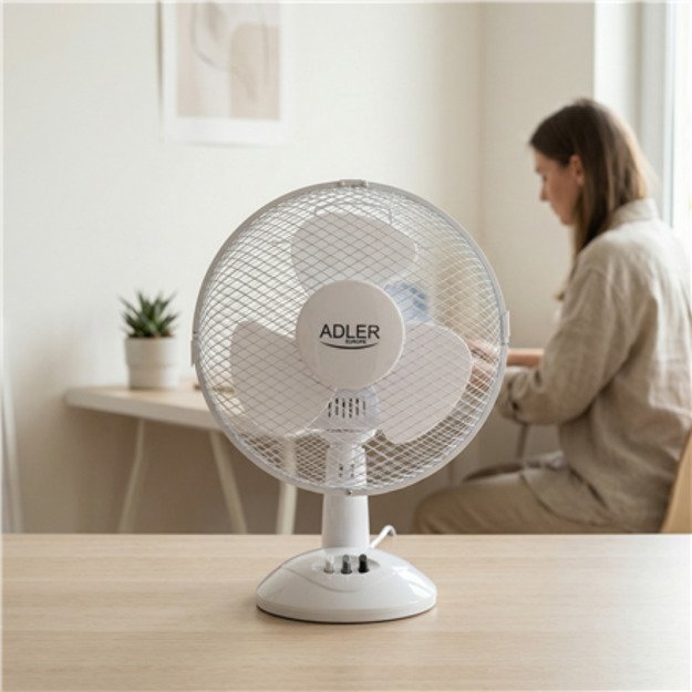 Adler | AD 7302 | Desk Fan | White | Diameter 23 cm | Number of speeds 2 | Oscillation | 22 W