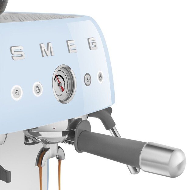 Smeg EGF03PBEU Espressomaschine, Kaffeevollautomat 50s Style, pastellblau