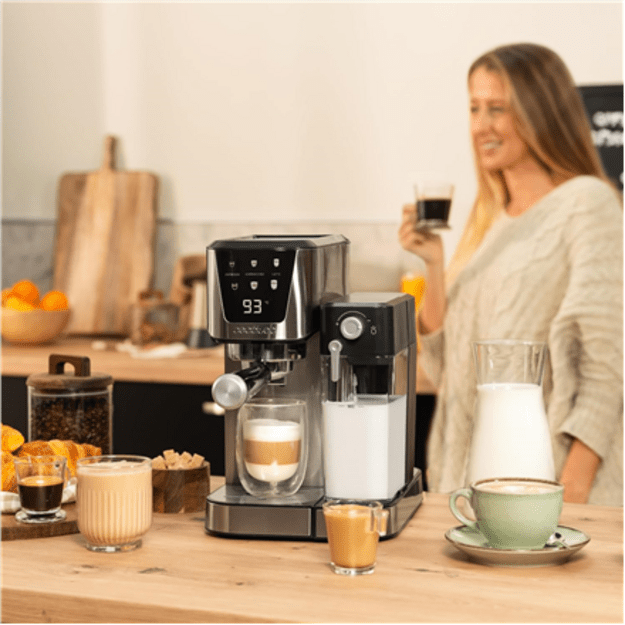 Cecotec Coffee Maker | Power Espresso 20 Cream | Pump pressure 20 bar | Built-in milk frother | Semi-automatic | 1350 W