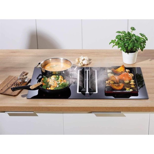 Įmontuojama kaitlentė su integruotu gartraukiu Gorenje HET945XSC