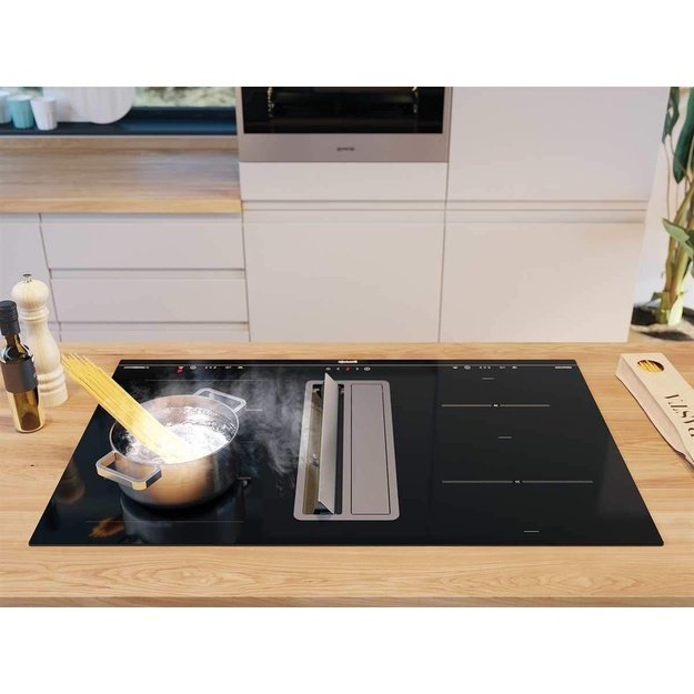 Įmontuojama kaitlentė su integruotu gartraukiu Gorenje HET945XSC