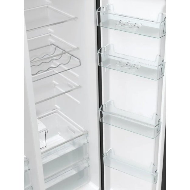 &Scaron;aldytuvas Hisense RSIM535AFE