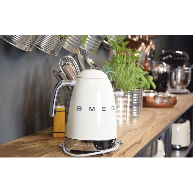 Smeg 50 s Style Kettles KLF04CREU Cream
