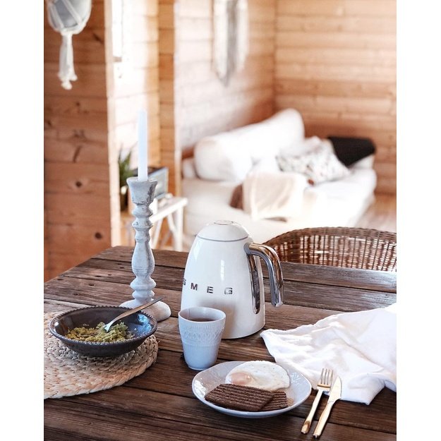 Smeg 50 s Style Kettles KLF04CREU Cream