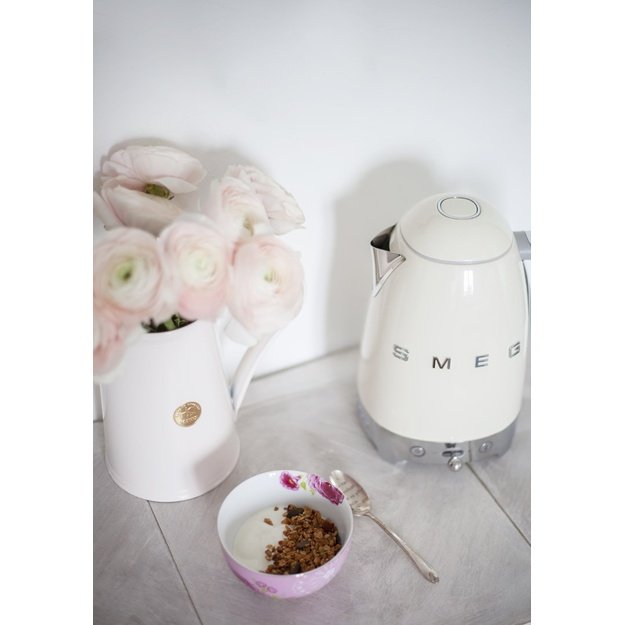 Smeg 50 s Style Kettles KLF04CREU Cream