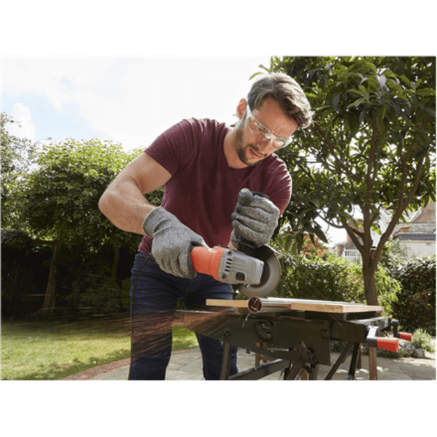 BLACK & DECKER Angle grinder | BEG010-QS | 710 W | 115 mm