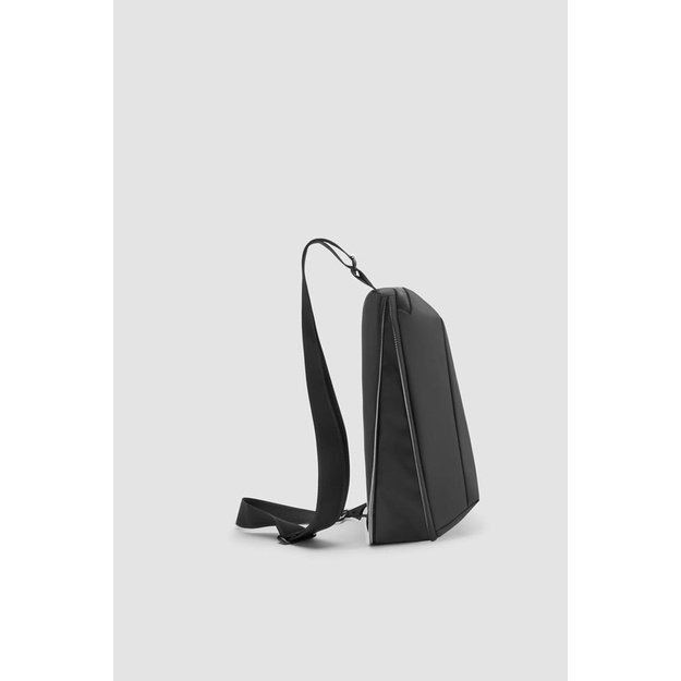 XD DESIGN Urban Water Resistant Sling Bag Black P706.2701