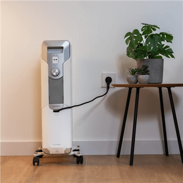 Cecotec ReadyWarm 7000 Space | Oil Radiator | 1500 W | Number of power levels 3 | Suitable for rooms up to 15 m&sup2; | White