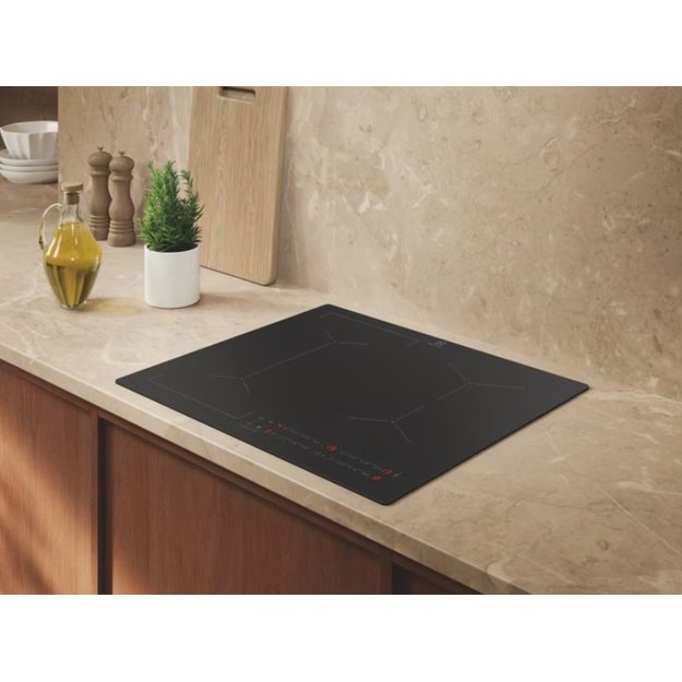 Įmontuojama indukcinė kaitlentė Electrolux EIV63449CT
