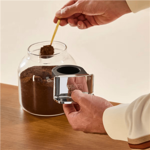 Krups Coffee Maker | SA401LE0 Crush | Pump pressure 15 bar | Automatic | Black/Green | 1370 W