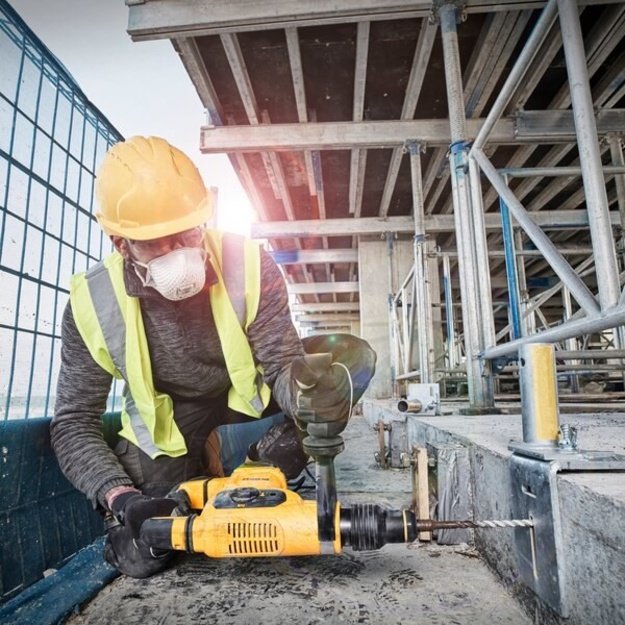 Perforatorius SDS-MAX 1050W Dewalt D25810K