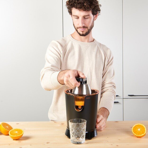 Taurus Easy Press 600 Centrifugal juicer 600 W Black, Brown 8