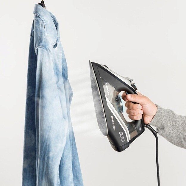 Taurus Geyser Eco Iron 3200 W Black 2