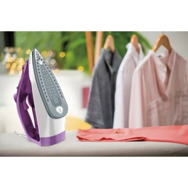 Tefal FV2836 Dry & Steam iron Ceramic soleplate 2400 W Purple, White 3