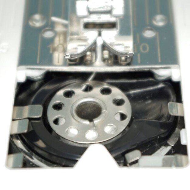 Łucznik Everyday Automatic sewing machine Electromechanical 1