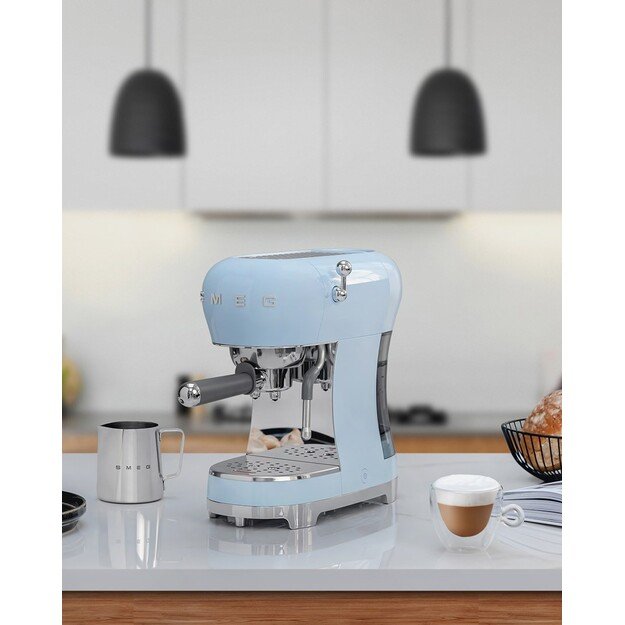Smeg ECF02PBEU coffee maker Manual Espresso machine 1.1 L