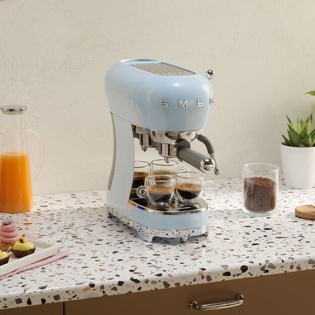 Smeg ECF02PBEU coffee maker Manual Espresso machine 1.1 L