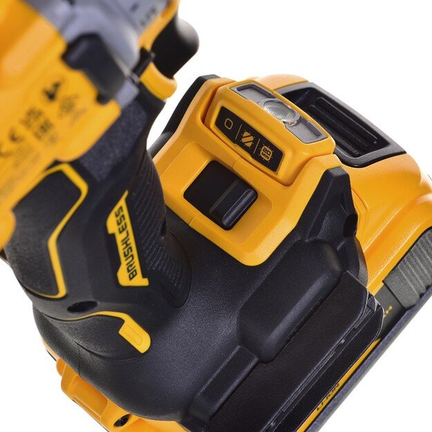 Suktuvas  18V 2x5,0Ah BL TSTAK DCD800P2T DEWALT