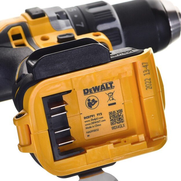 Suktuvas 18V DCD791P3A DEWALT