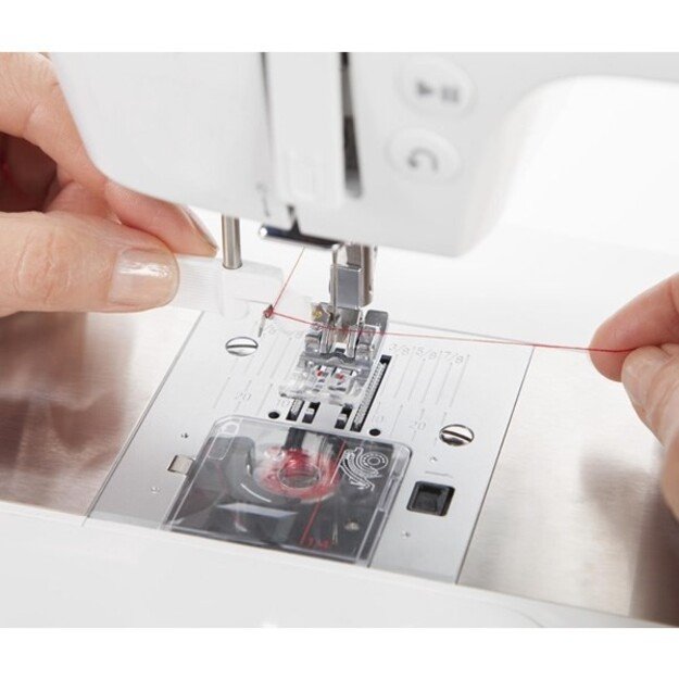 Singer C240 Featherweight Sewing Machine 1