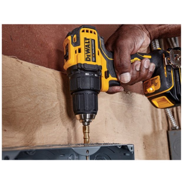 DEWALT. SCREWDRIVER 18V DCD708N 65Nm