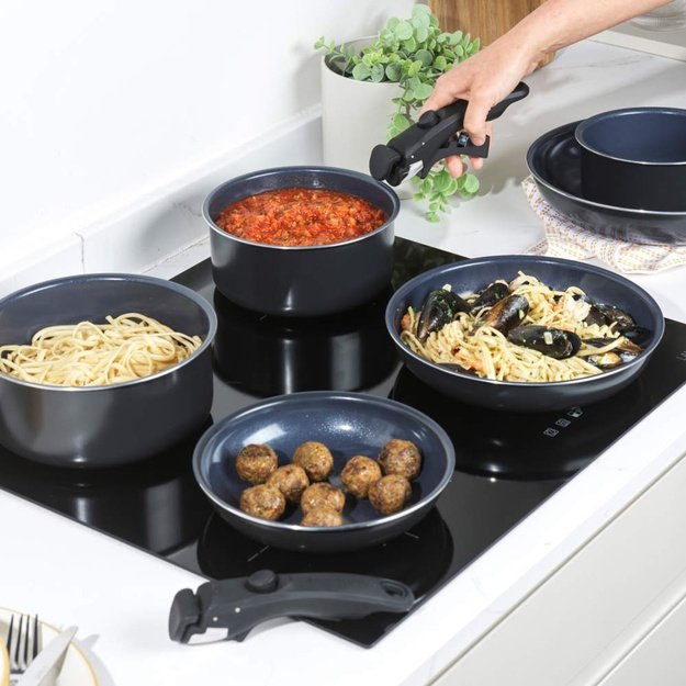 Russell Hobbs RH03321EU7 Pan Set 8pcs