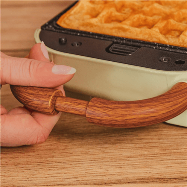 Cecotec Sandwich Maker | Rock nToast Retro One Yellow Retro-style | 700 W | Number of plates 3 | Yellow