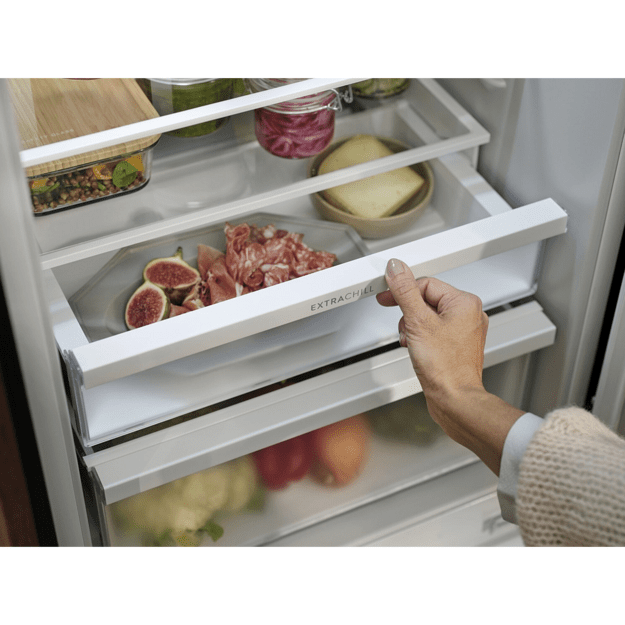 ELECTROLUX E7MNAE19S