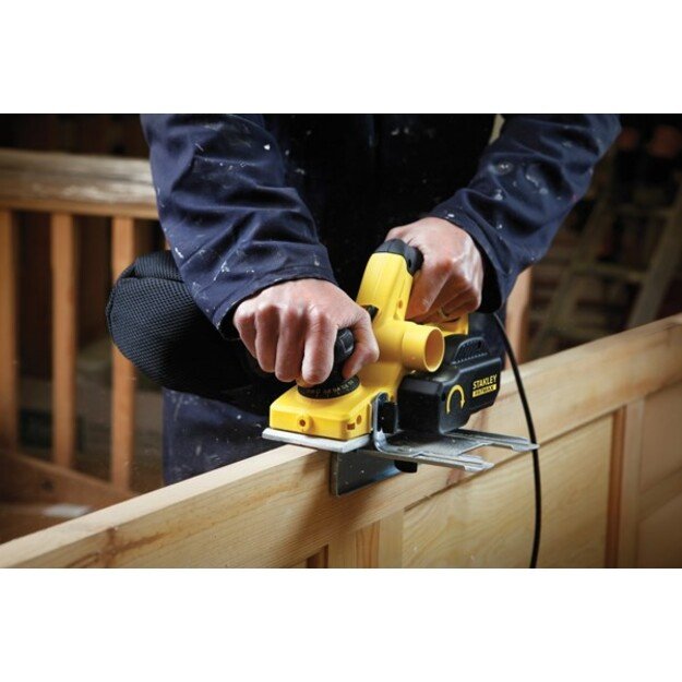 Stanley FATMAX 750W 9mm Planer with Kit box 1
