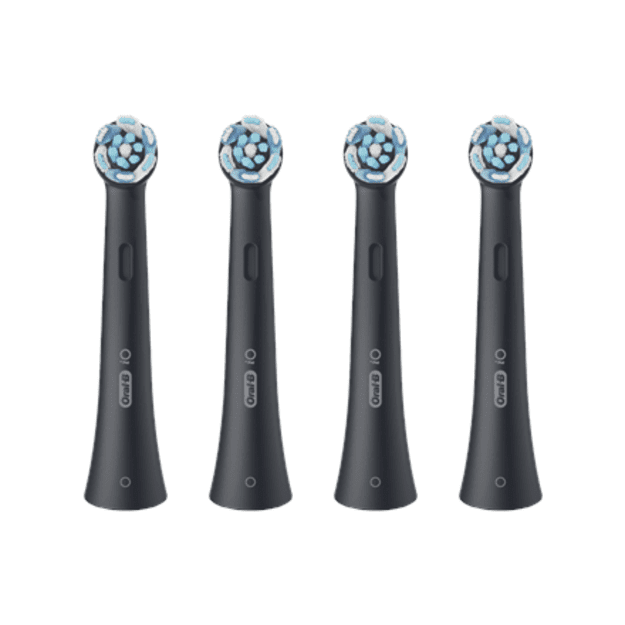 Oral-B | Replaceable toothbrush heads | iO UltimateClean | Heads | For adults | Number of brush heads included 4 | Black