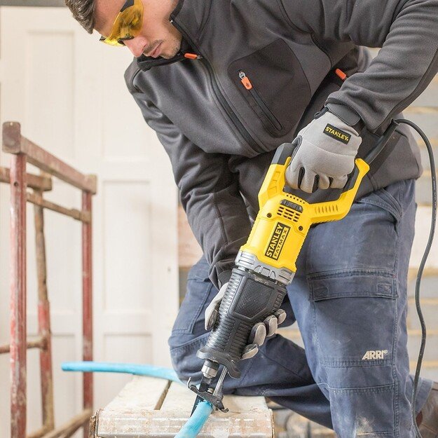 Pjūklas 900W FME360 Stanley 4