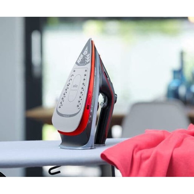 Braun TexStyle 5 SI 5057 RD Steam iron Ceramic soleplate 2700 W Black, Red