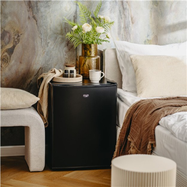 Adler Refrigerator | AD 8097 | Energy efficiency class E | Free standing | Larder | Height 63.2 cm | Fridge net capacity 58 L | 2