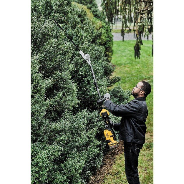 54V XR FV SPLIT BOOM Hedge Trimmer 2