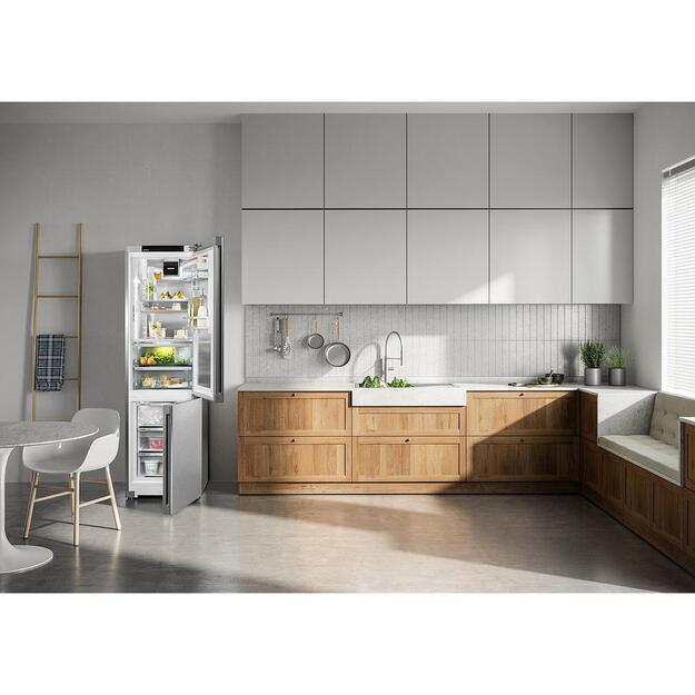 &Scaron;aldytuvas LIEBHERR CBNstb 579i